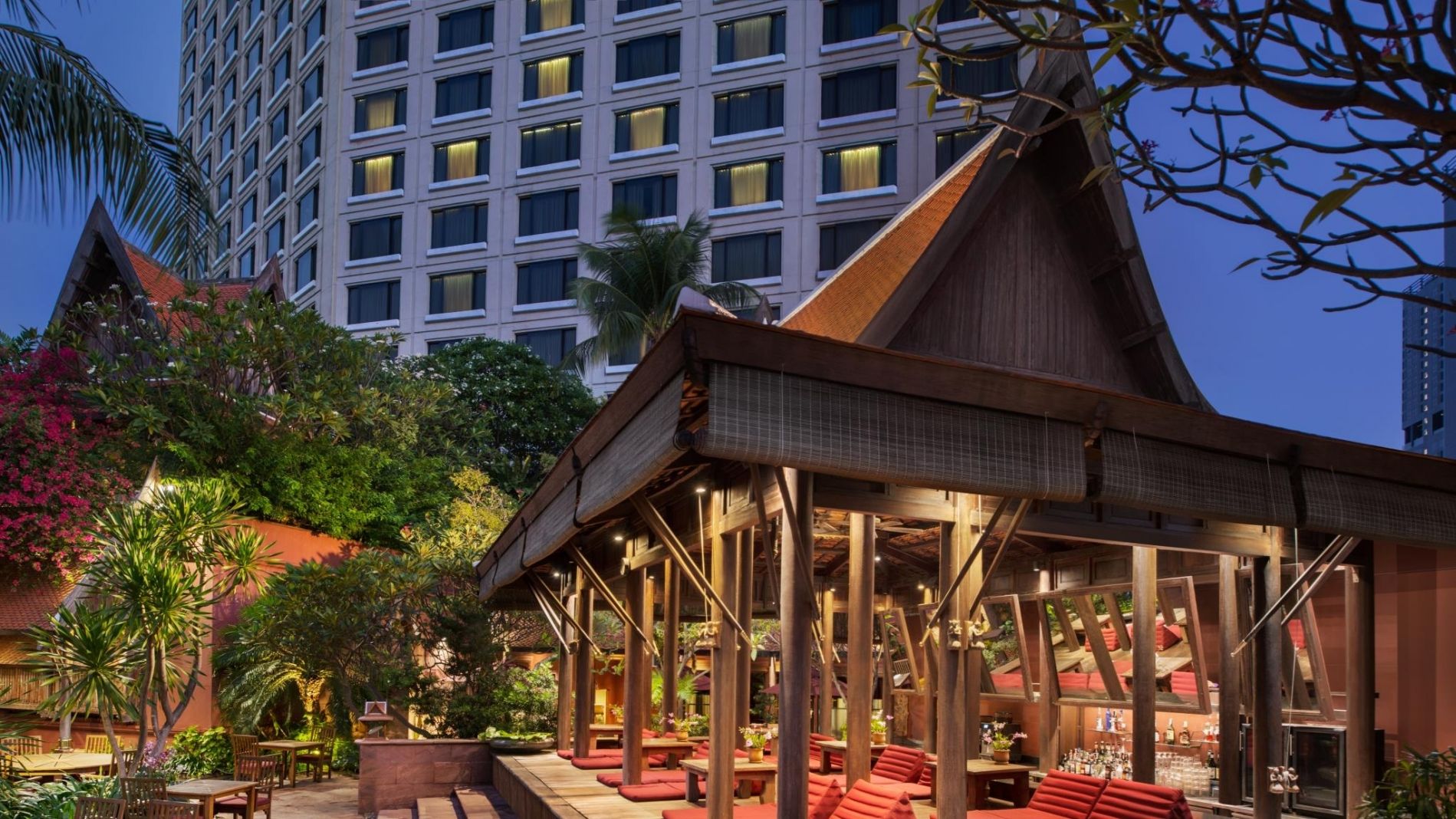 The Sala - Sheraton Grande Sukhumvit